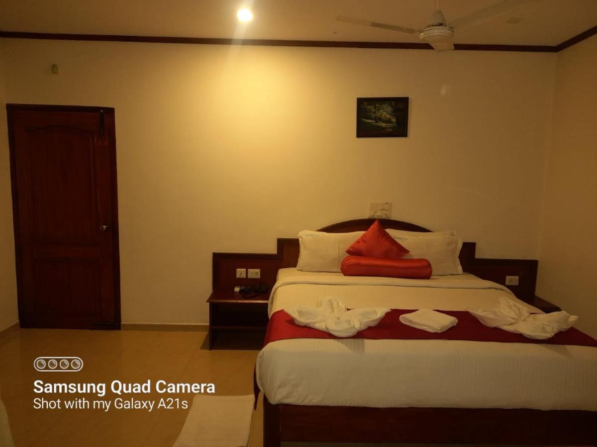Sayoojyam Residency Hotell Palakkad Eksteriør bilde